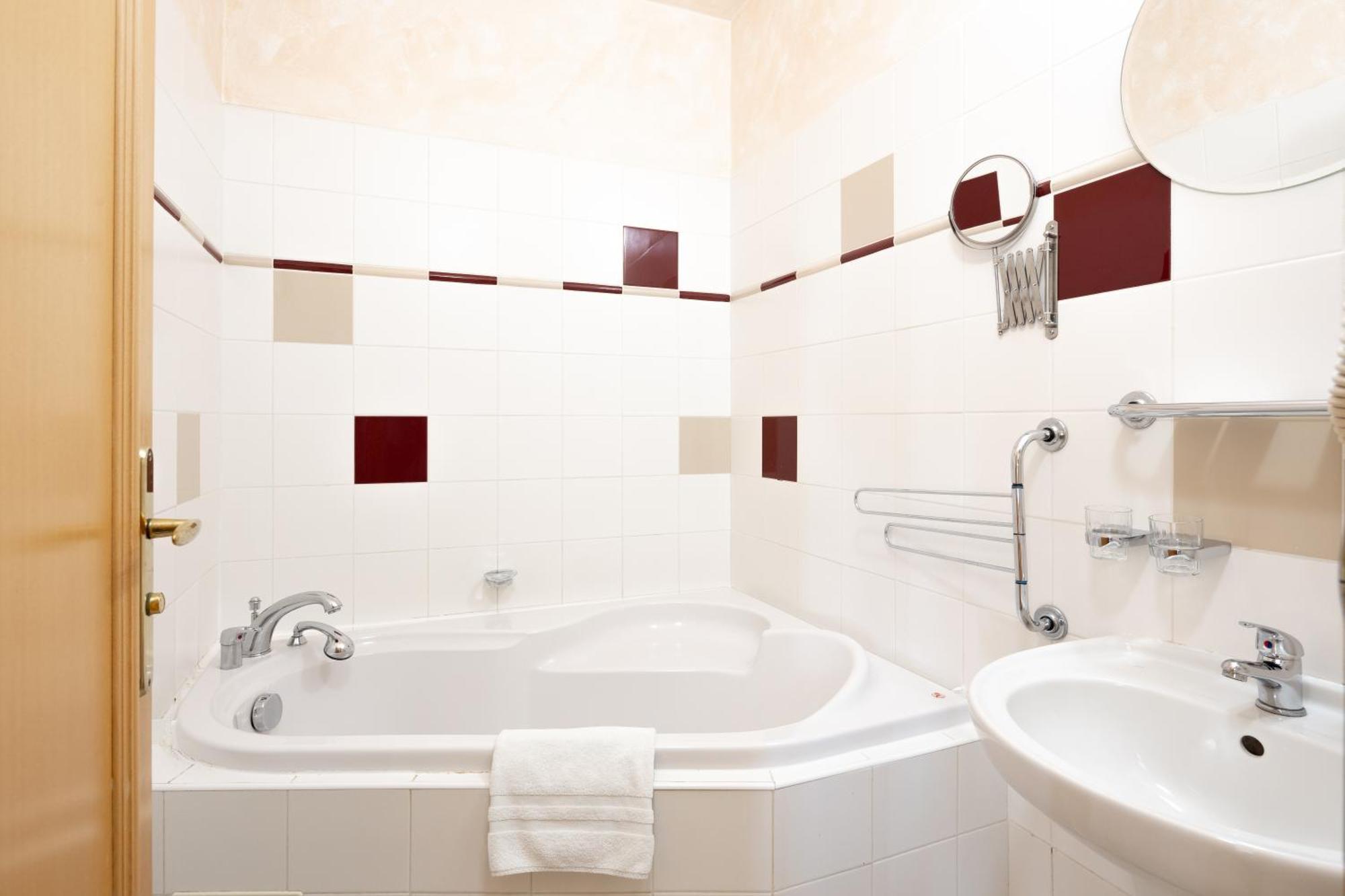 Hotel Wellness Jean De Carro Karlovy Vary