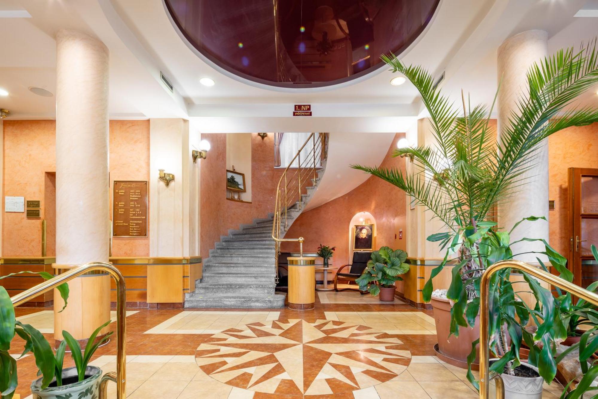 Hotel Wellness Jean De Carro Karlovy Vary