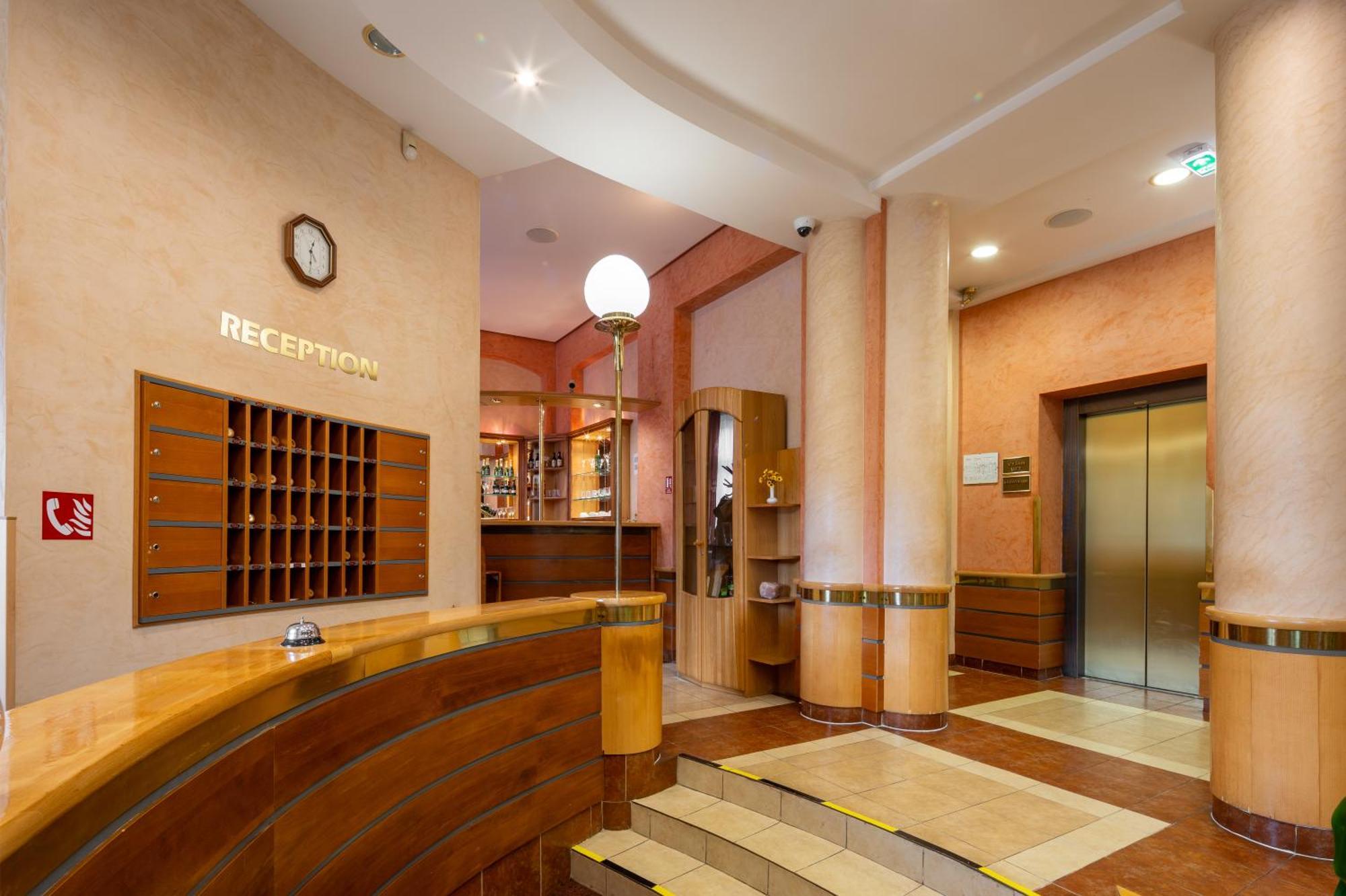 Wellness Jean De Carro Hotel